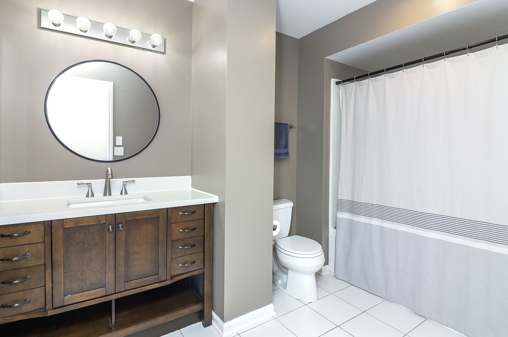 14015 Cambridge Circle, Plainfield, IL 60544