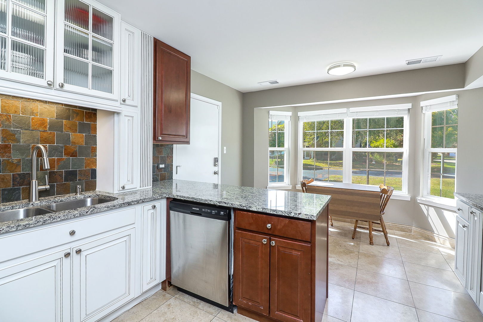 14015 Cambridge Circle, Plainfield, IL 60544