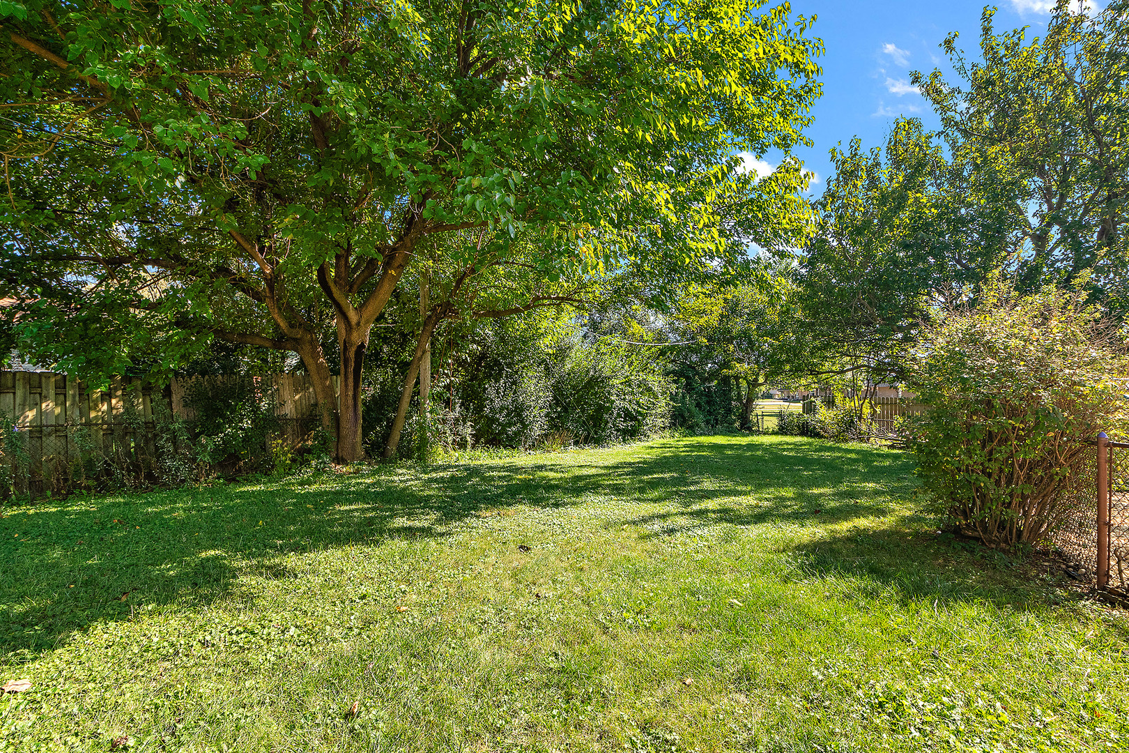 18849 Jamie Court, Homewood, IL 60430