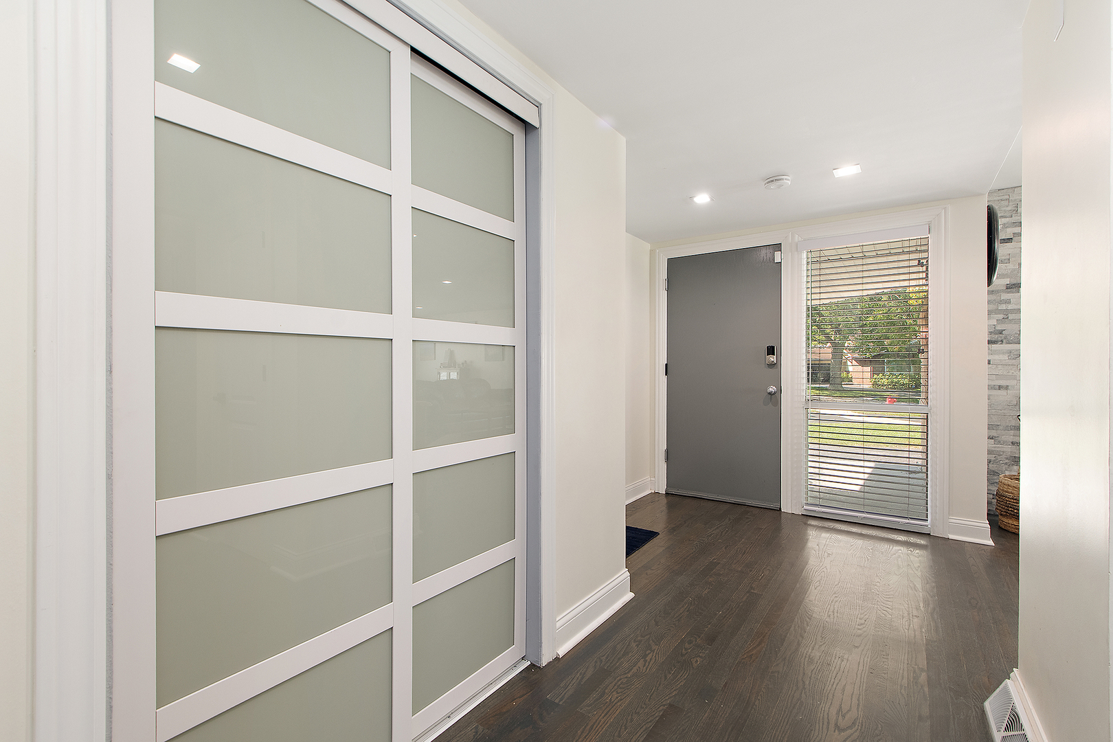 18849 Jamie Court, Homewood, IL 60430