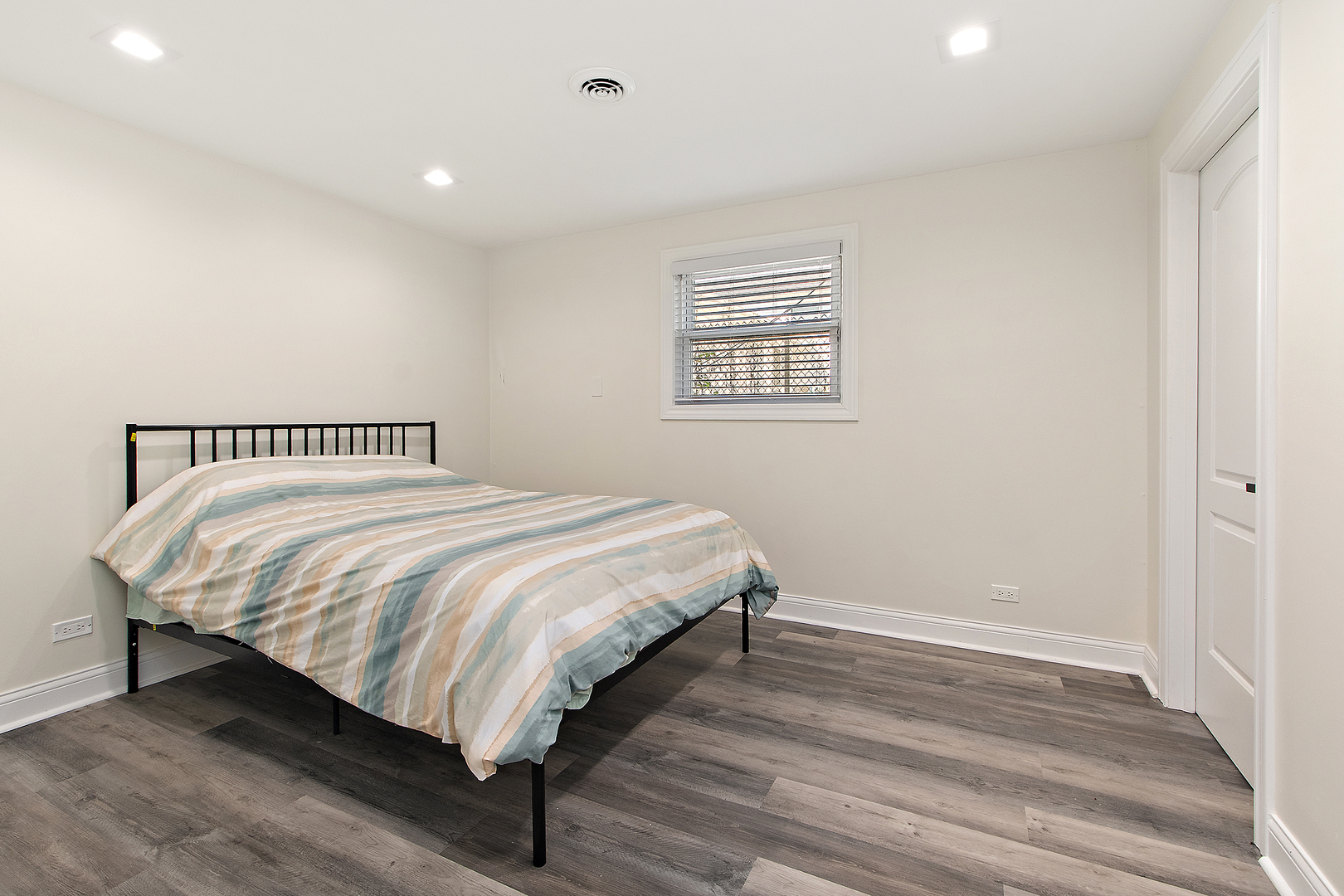 18849 Jamie Court, Homewood, IL 60430