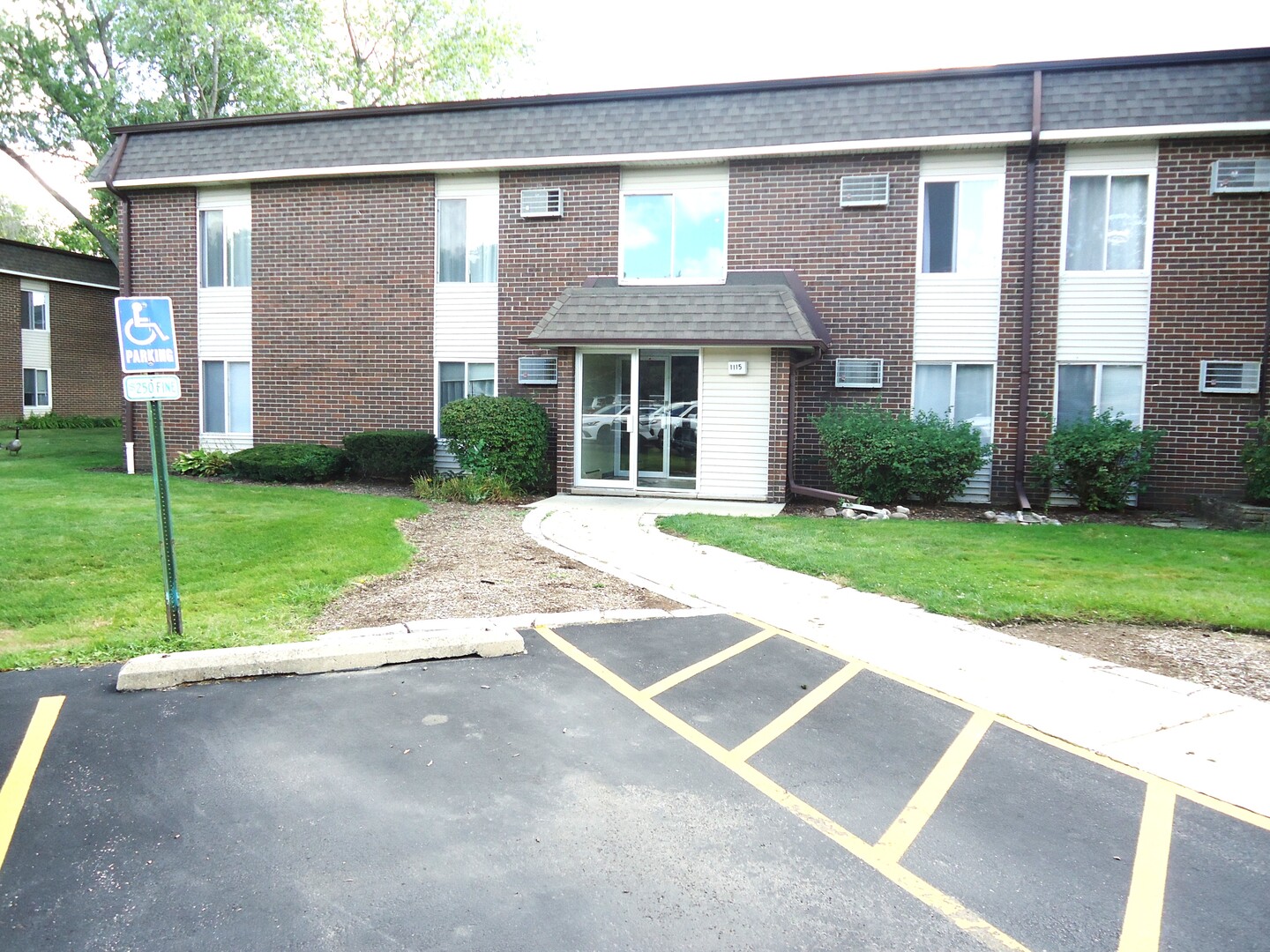 1115 Miller Lane #104, Buffalo Grove, IL 60089