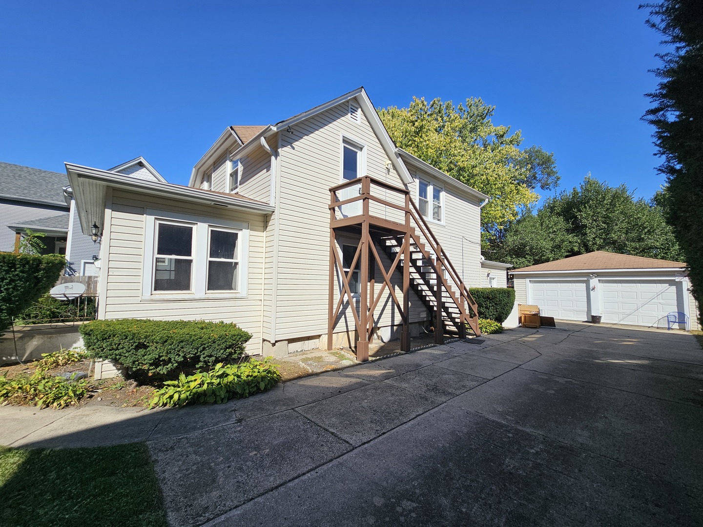 2805 Emmaus Avenue, Zion, IL 60099