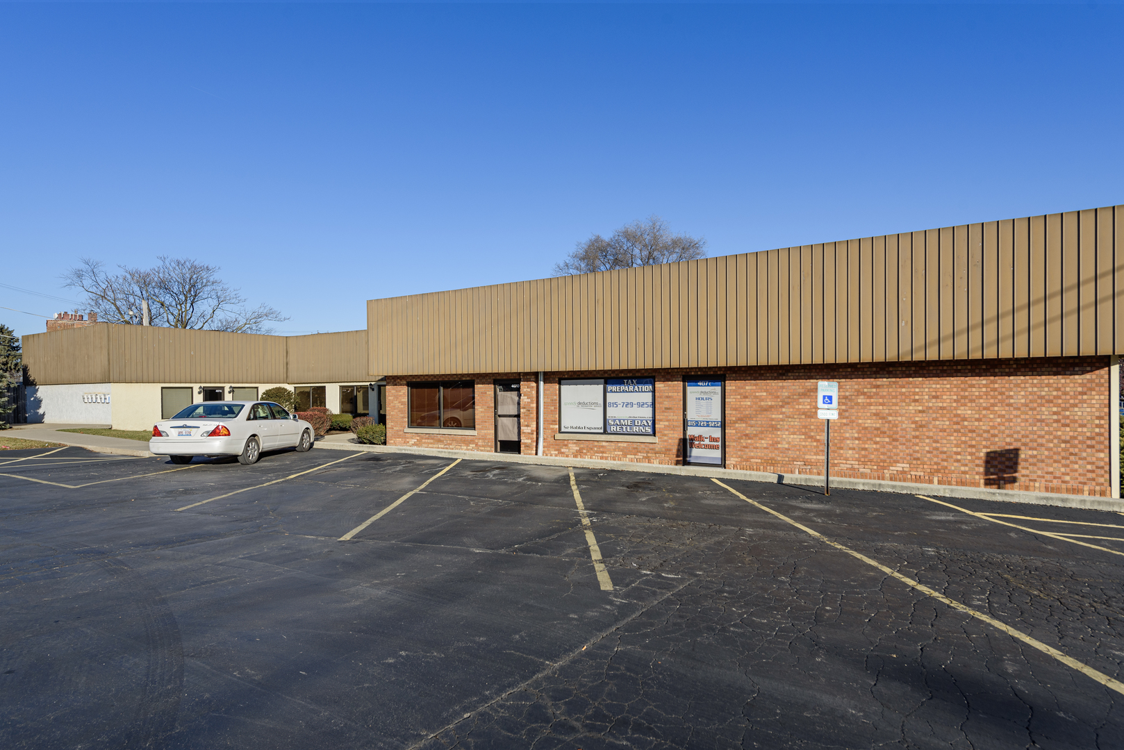 407 W Jefferson Street, Joliet, IL 60435