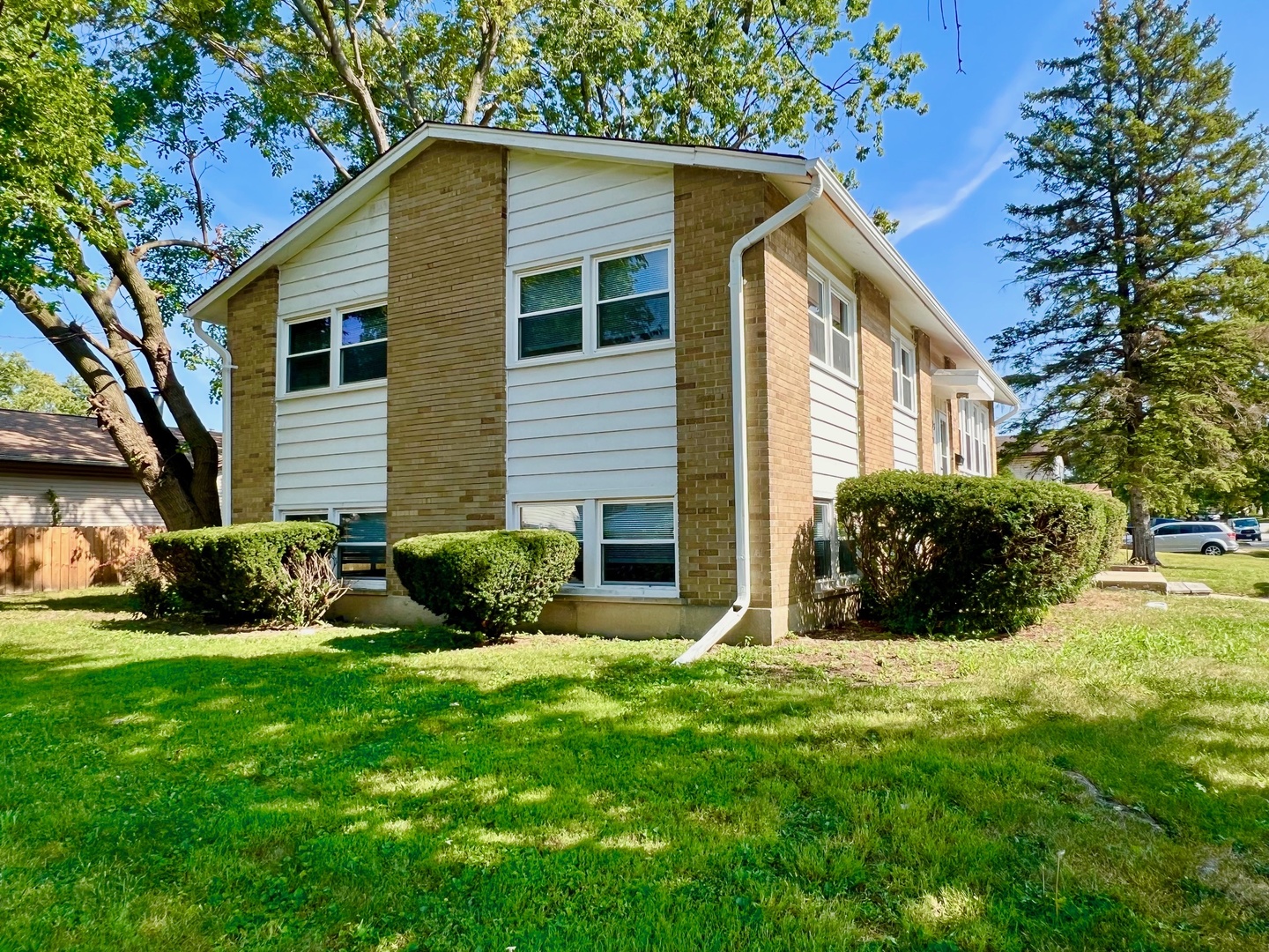 17613 Grandview Drive, Hazel Crest, IL 60429