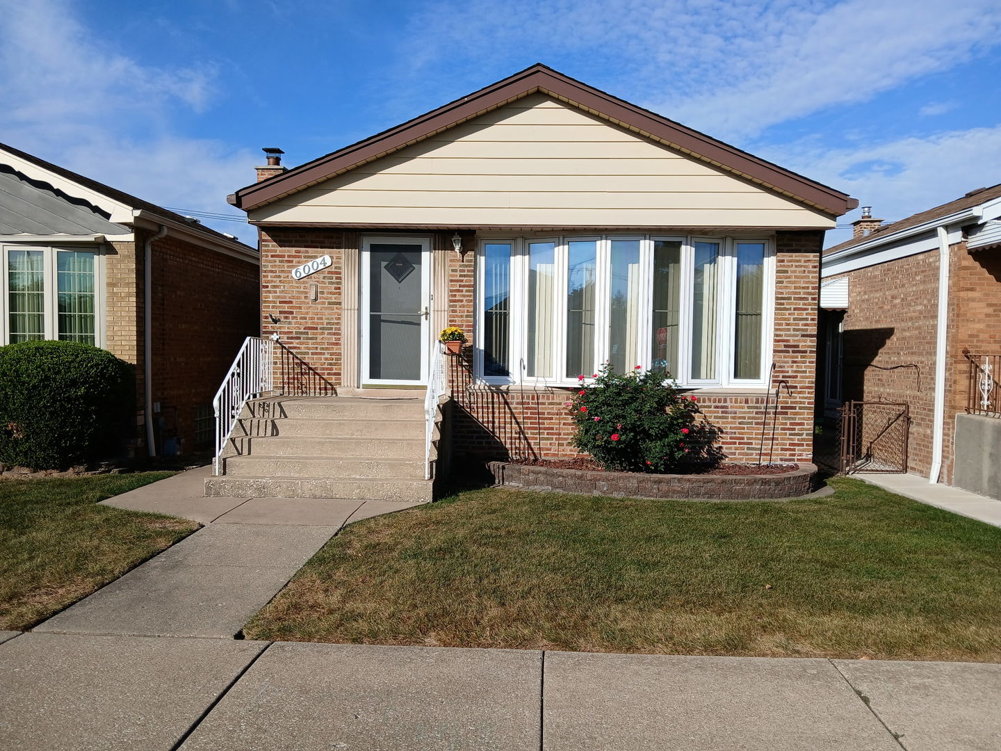 6004 S Moody Avenue, Chicago, IL 60638