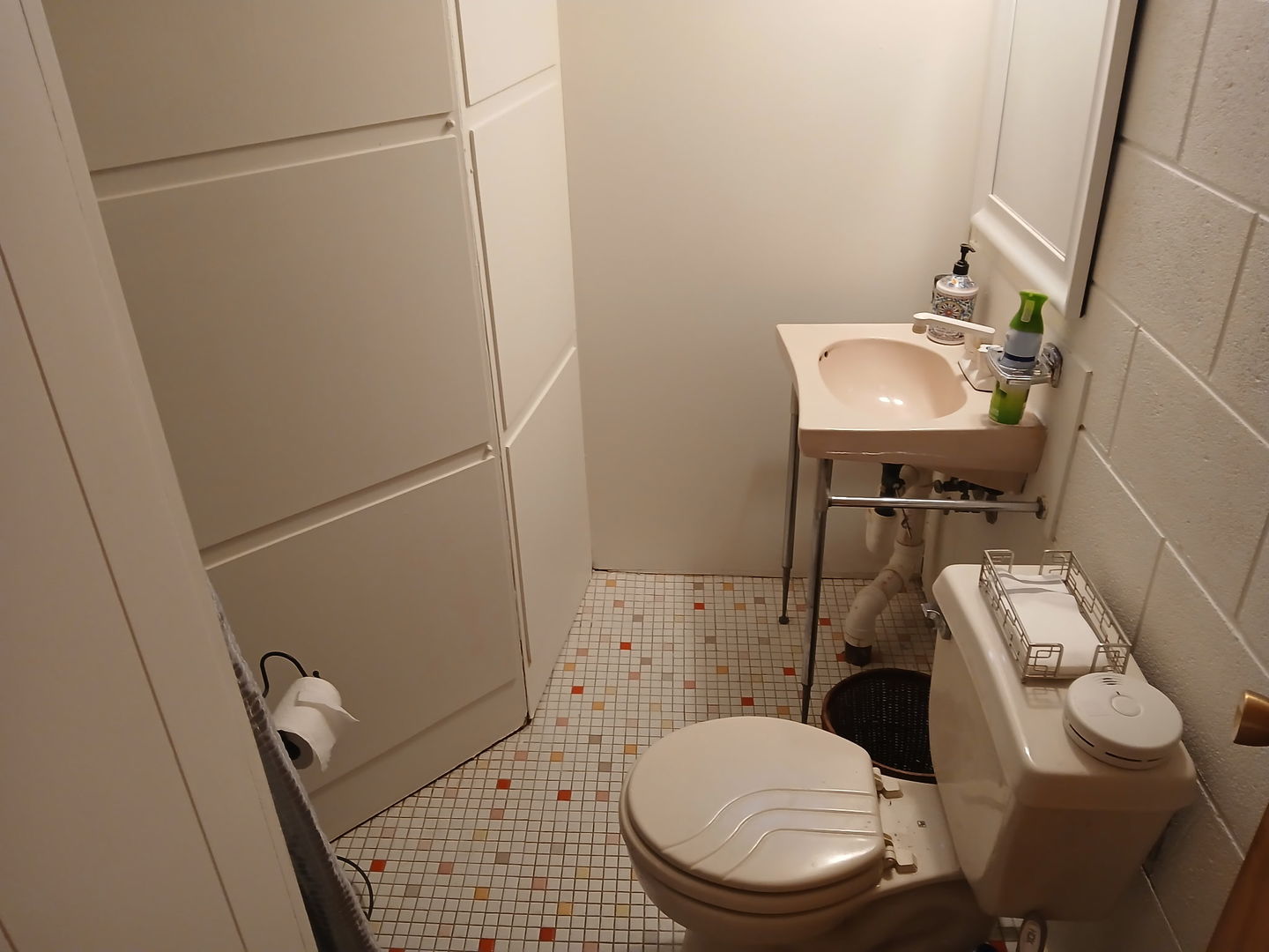 6004 S Moody Avenue, Chicago, IL 60638