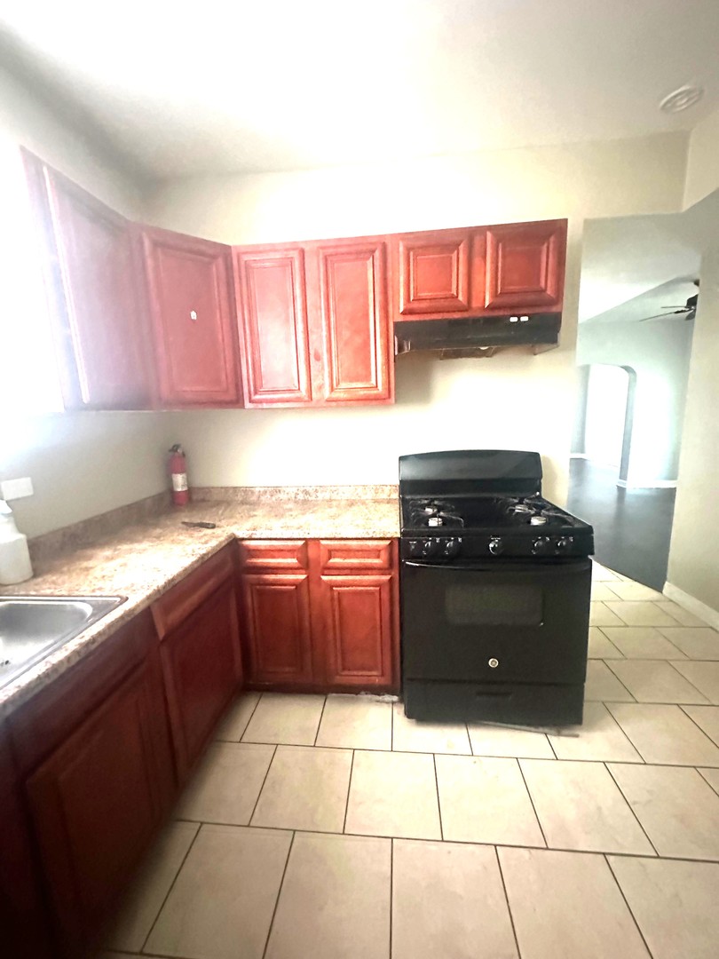8418 S Sangamon Street, Chicago, IL 60620