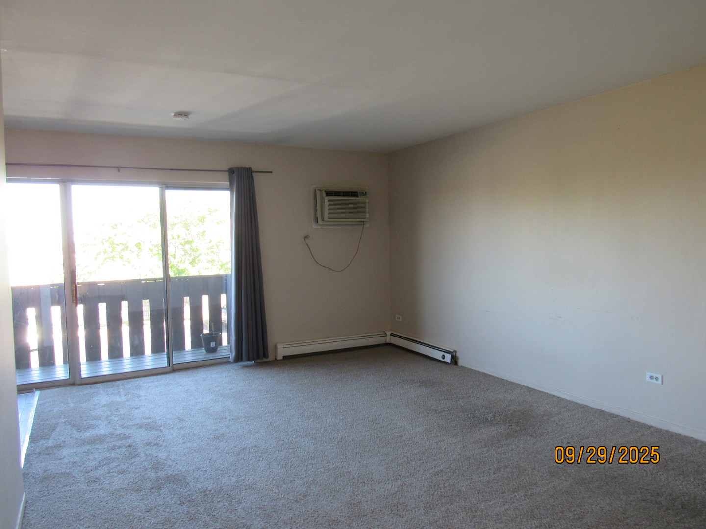 1156 Copperfield Lane #C, Schaumburg, IL 60193