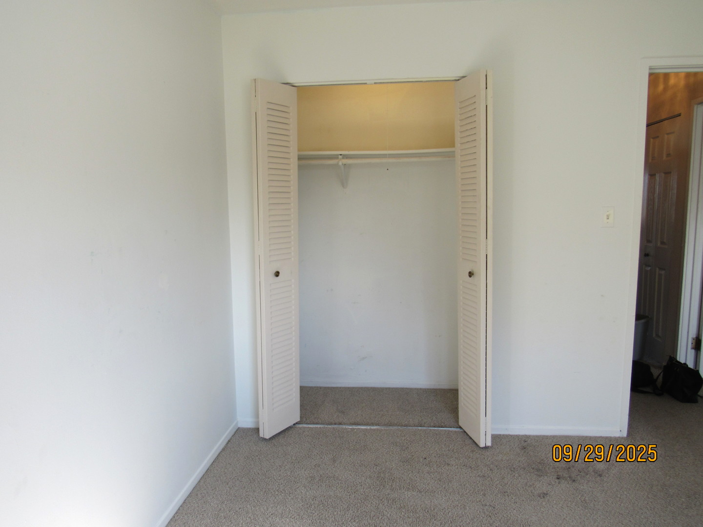 1156 Copperfield Lane #C, Schaumburg, IL 60193