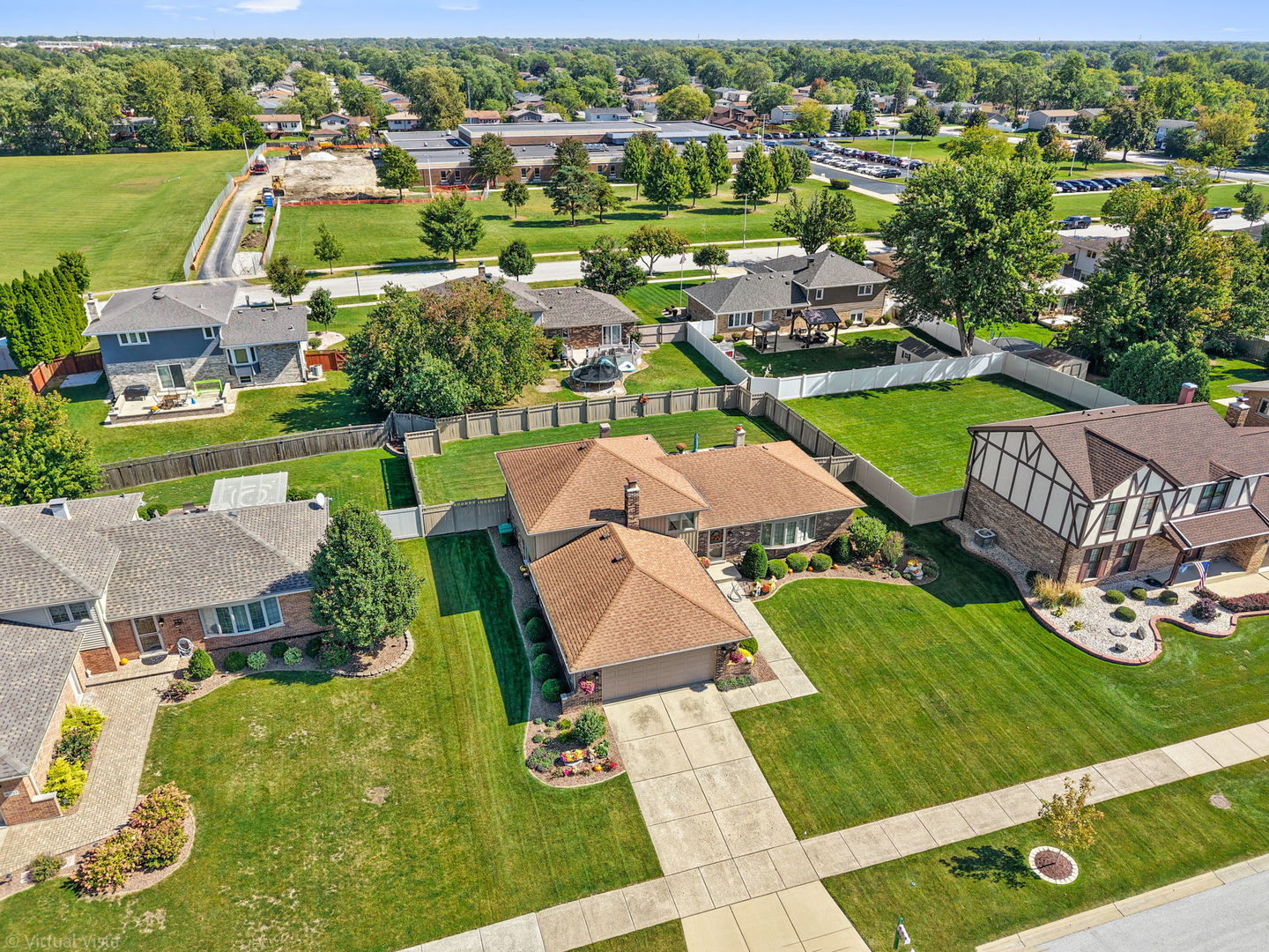 16207 Hamilton Avenue, Tinley Park, IL 60477