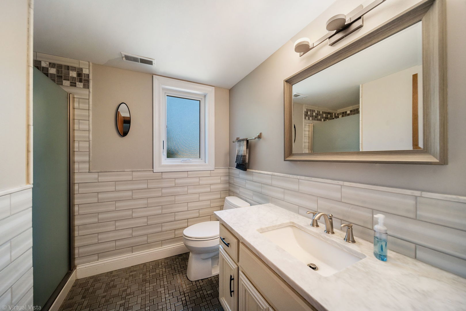 16207 Hamilton Avenue, Tinley Park, IL 60477