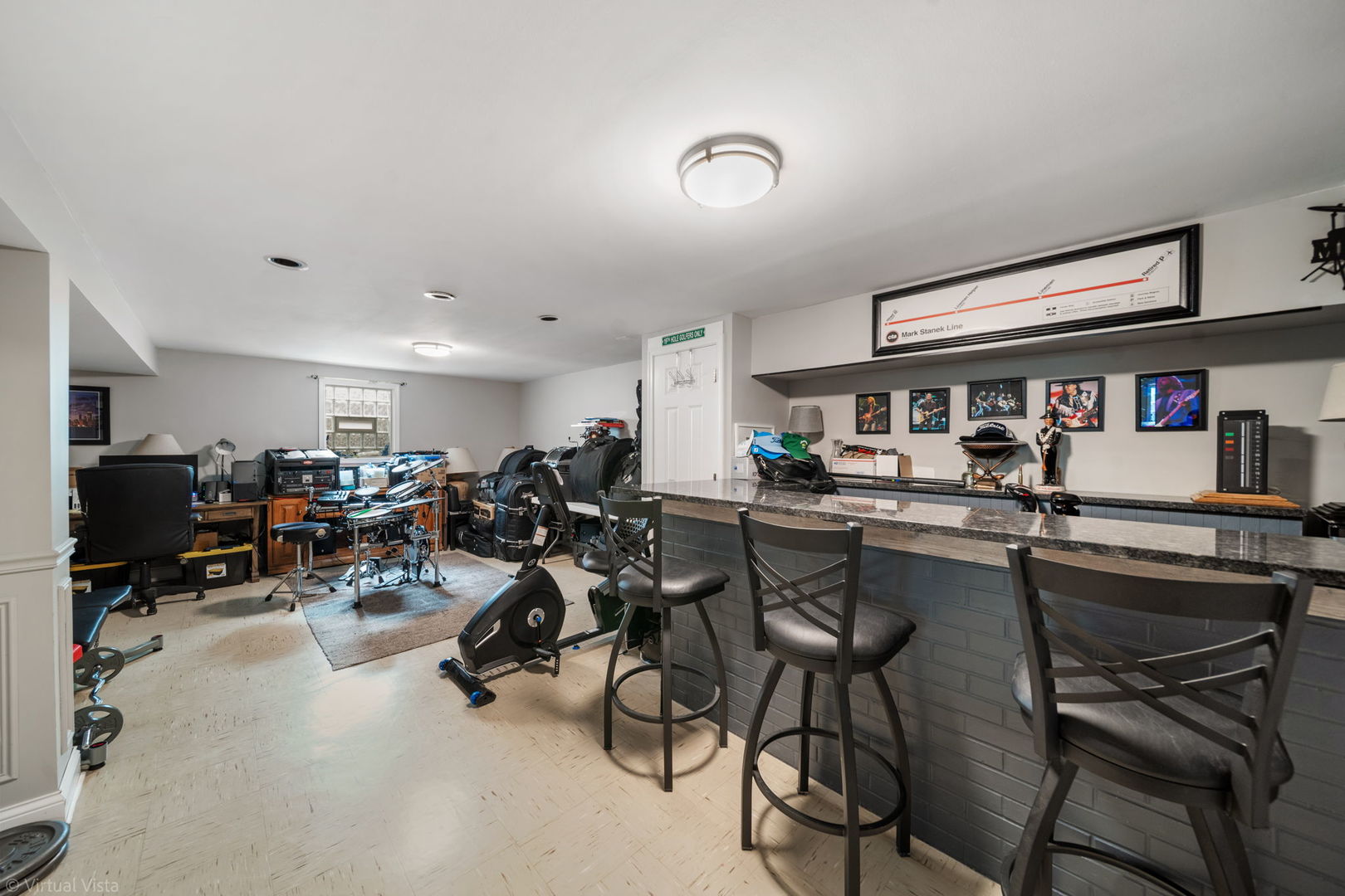 16207 Hamilton Avenue, Tinley Park, IL 60477
