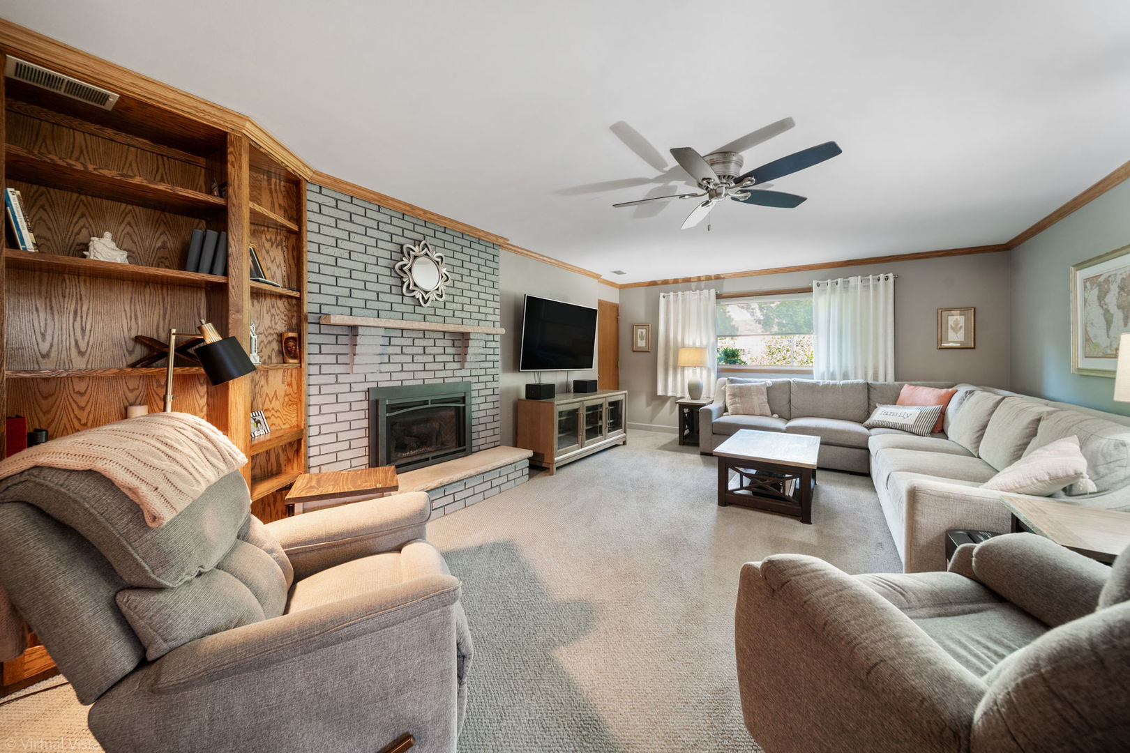 16207 Hamilton Avenue, Tinley Park, IL 60477