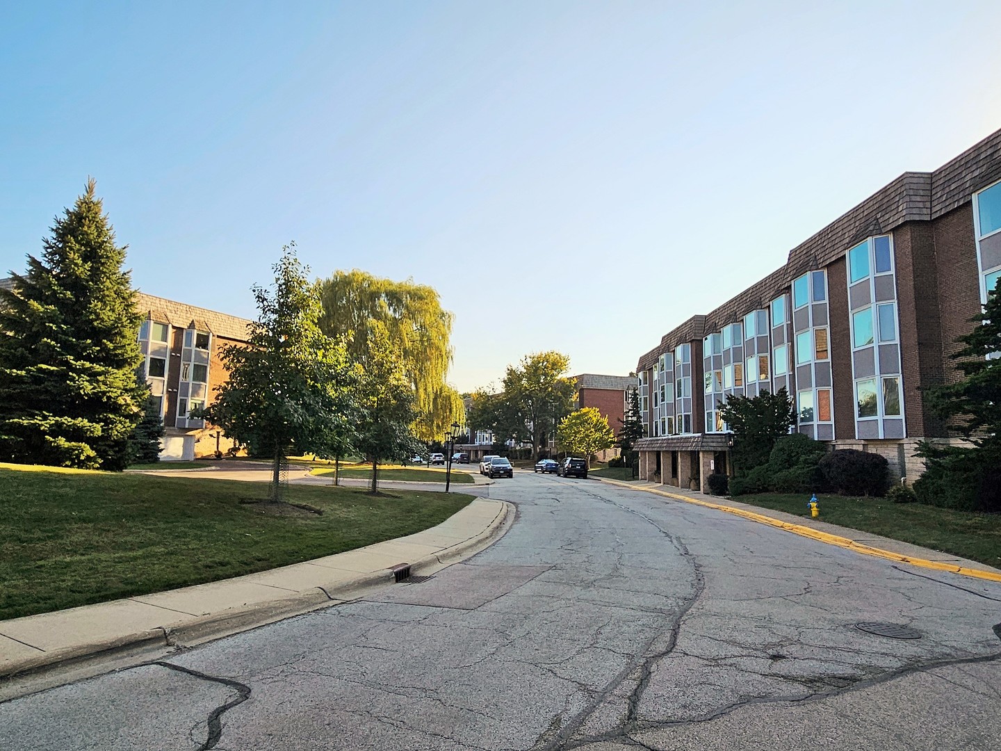 200 Thames Parkway #1K, Park Ridge, IL 60068