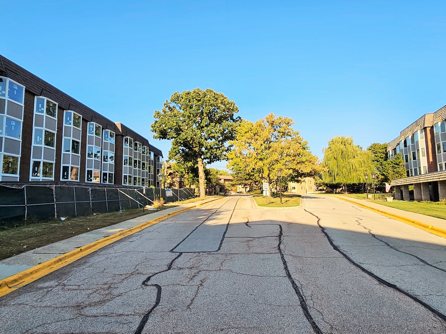200 Thames Parkway #1K, Park Ridge, IL 60068