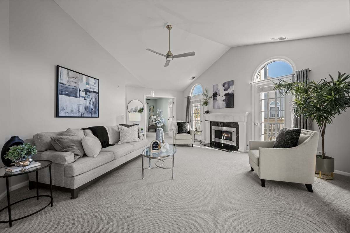 1259 Tennyson Lane, Naperville, IL 60540