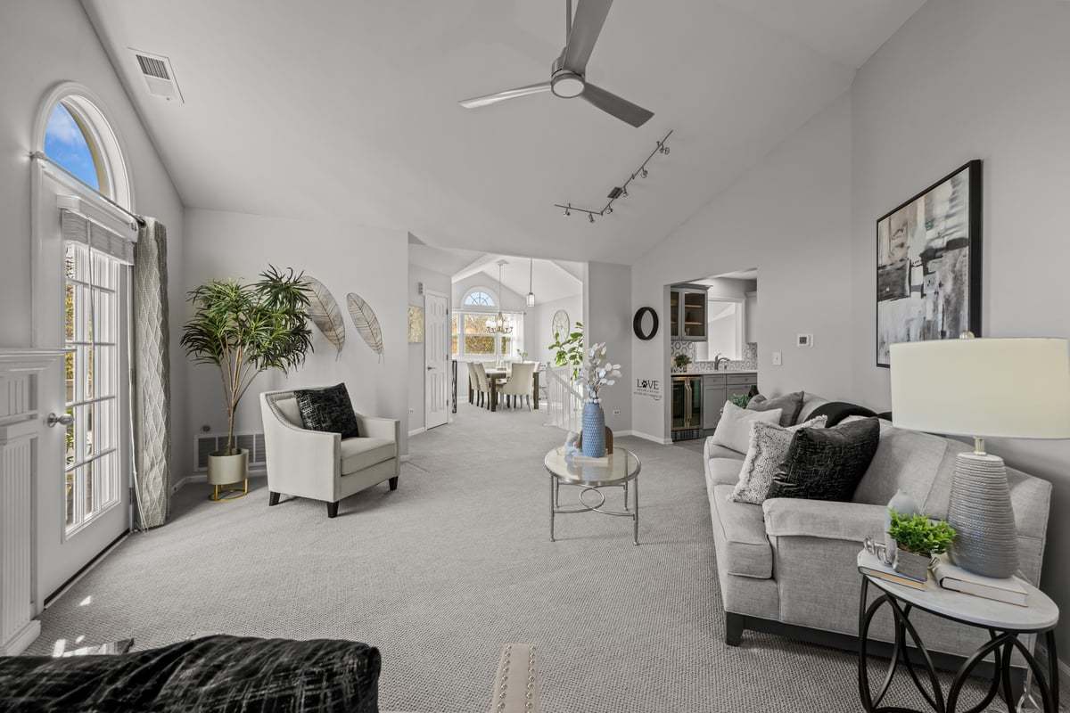 1259 Tennyson Lane, Naperville, IL 60540