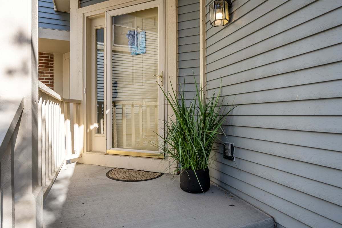 1259 Tennyson Lane, Naperville, IL 60540