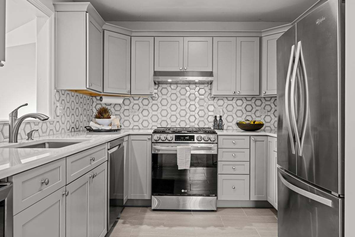 1259 Tennyson Lane, Naperville, IL 60540