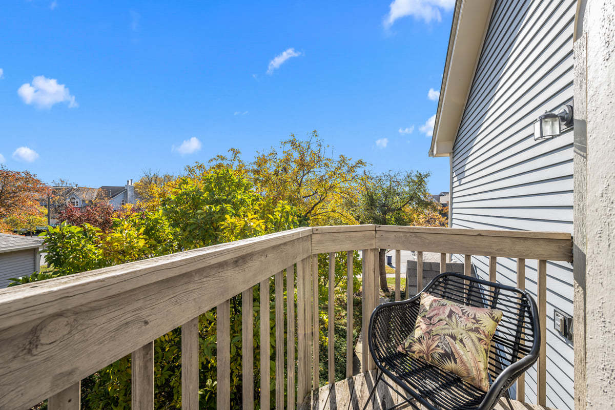 1259 Tennyson Lane, Naperville, IL 60540