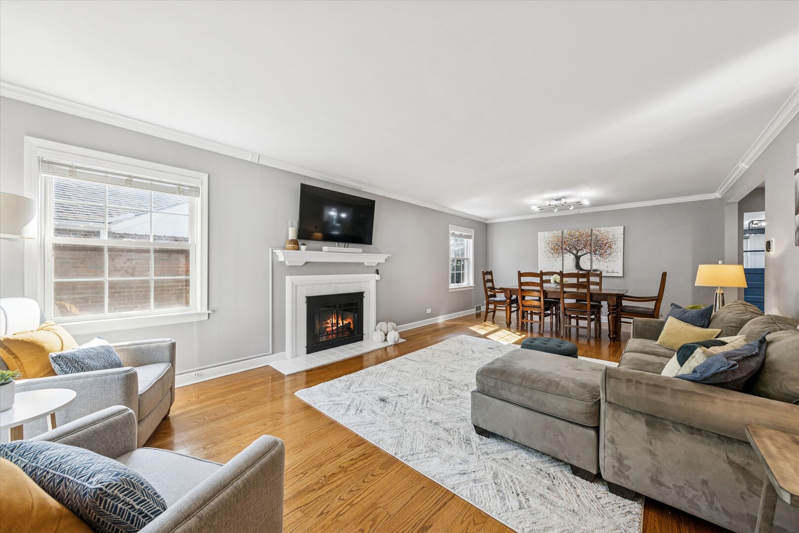 524 S Ashland Avenue, La Grange, IL 60525