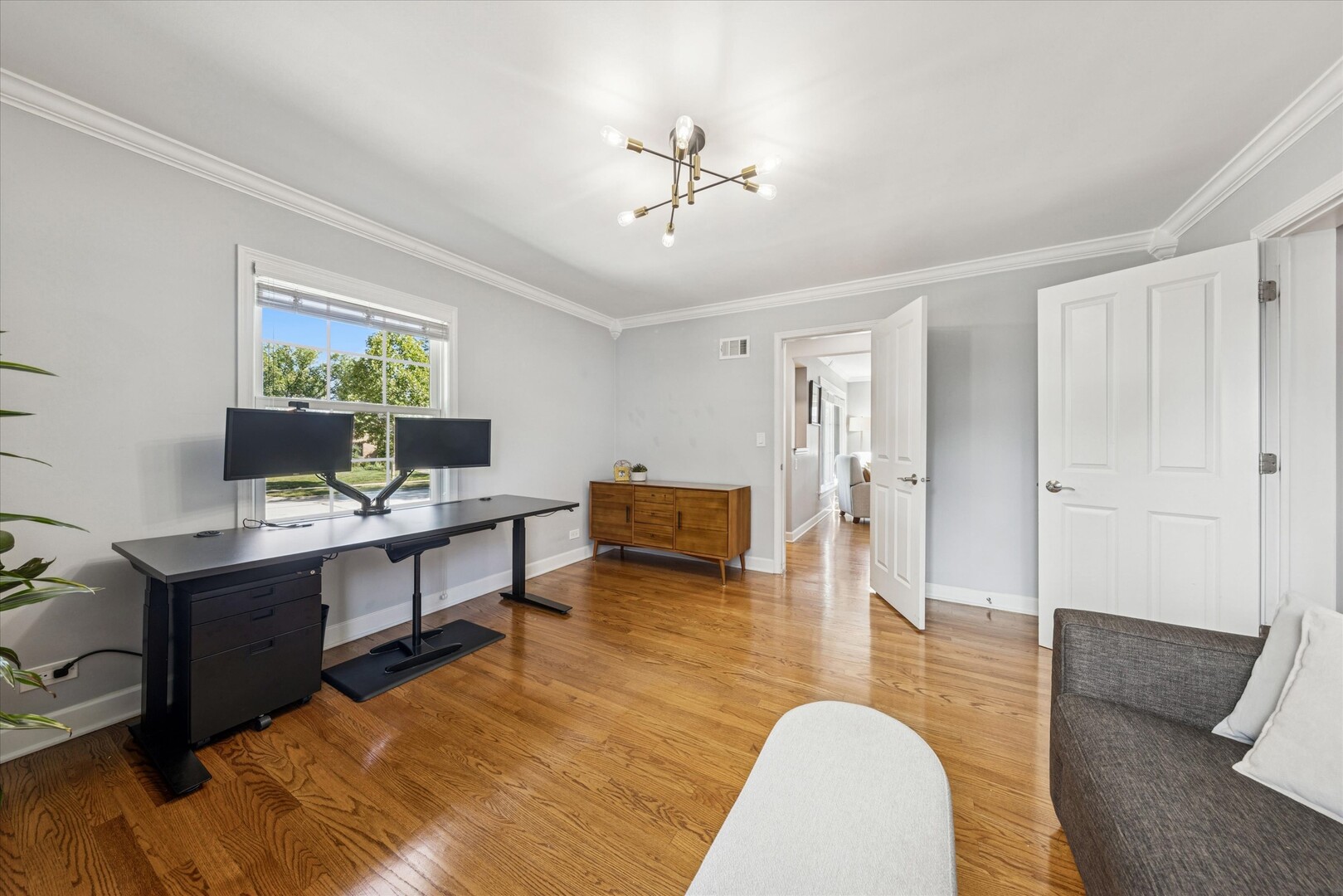 524 S Ashland Avenue, La Grange, IL 60525