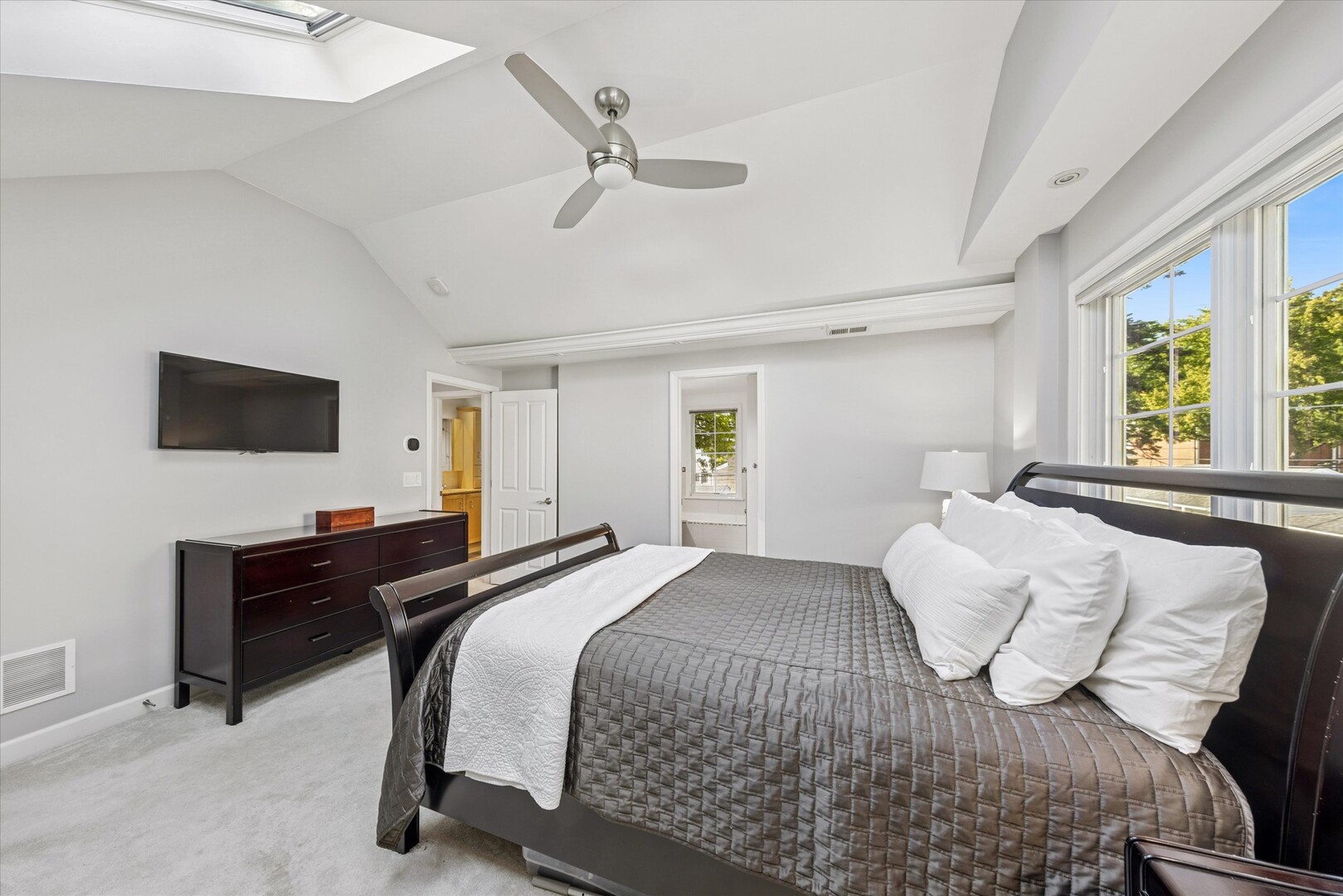 524 S Ashland Avenue, La Grange, IL 60525