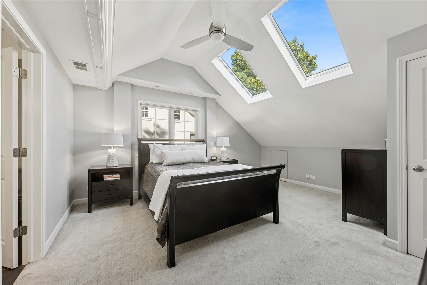 524 S Ashland Avenue, La Grange, IL 60525