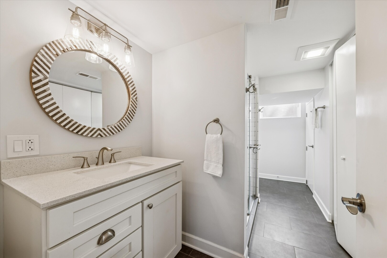 524 S Ashland Avenue, La Grange, IL 60525