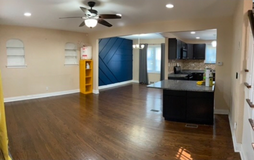 10217 S Prairie Avenue, Chicago, IL 60628