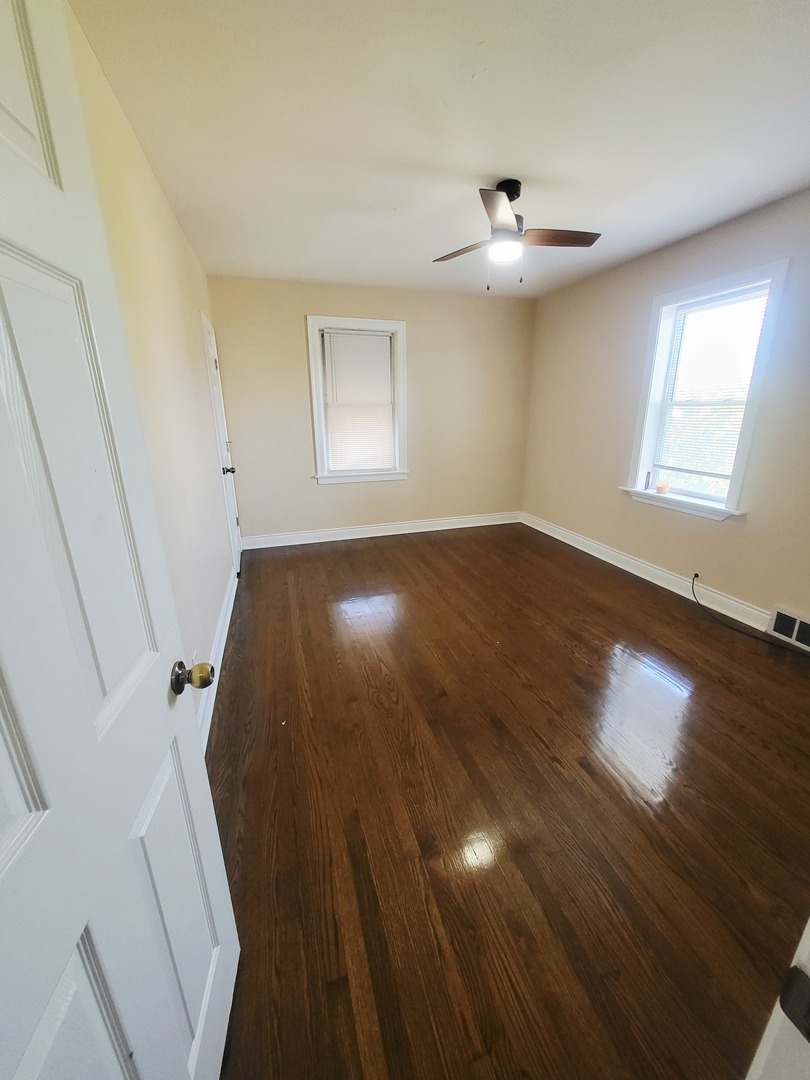 10217 S Prairie Avenue, Chicago, IL 60628