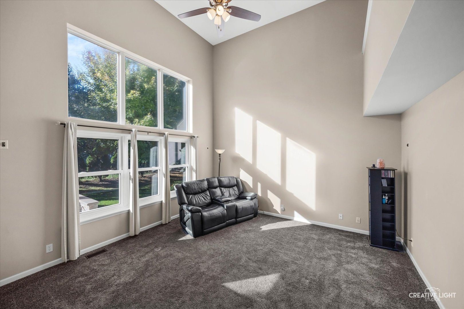 540 Waterford Drive, Oswego, IL 60543