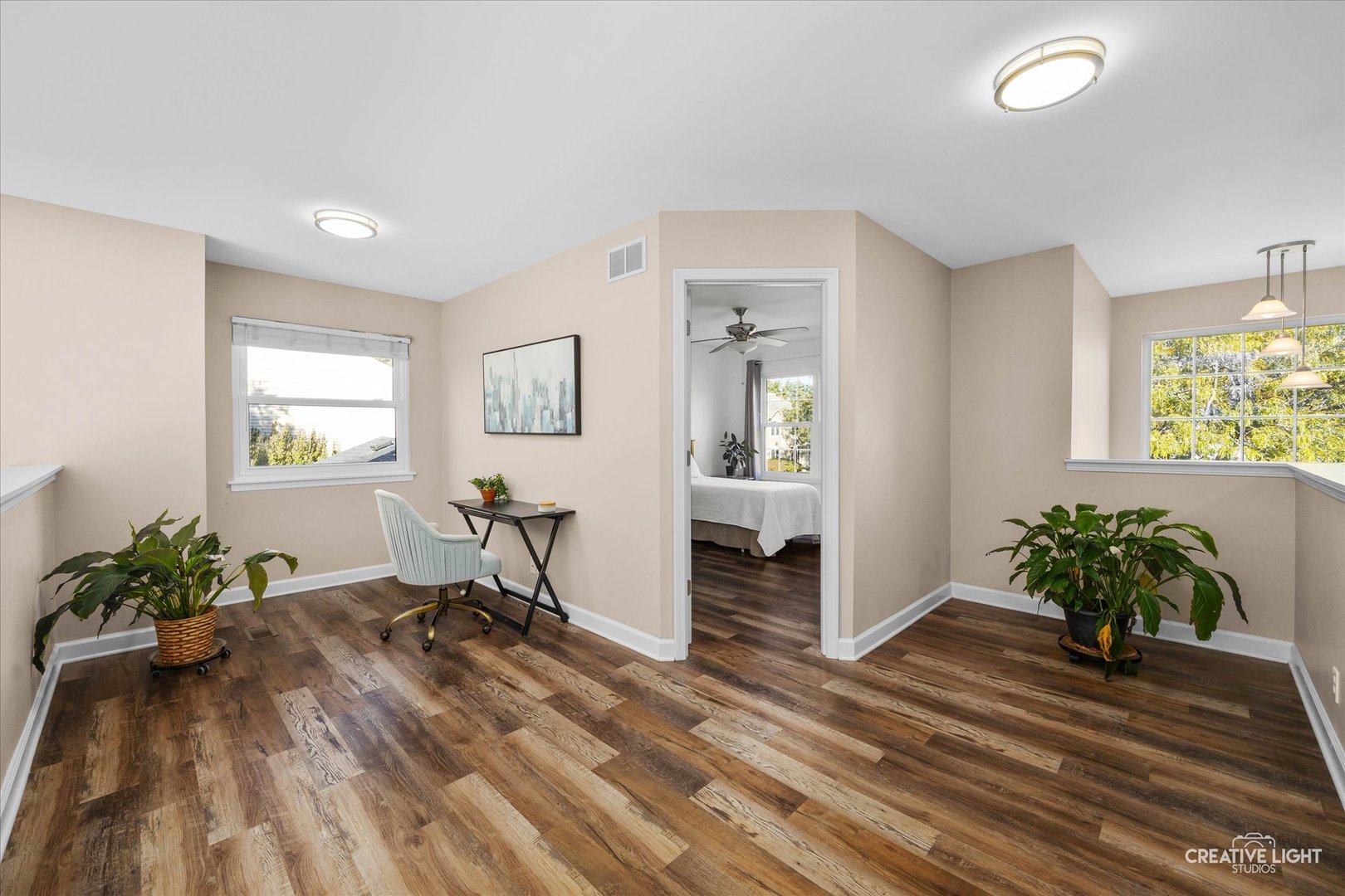 540 Waterford Drive, Oswego, IL 60543