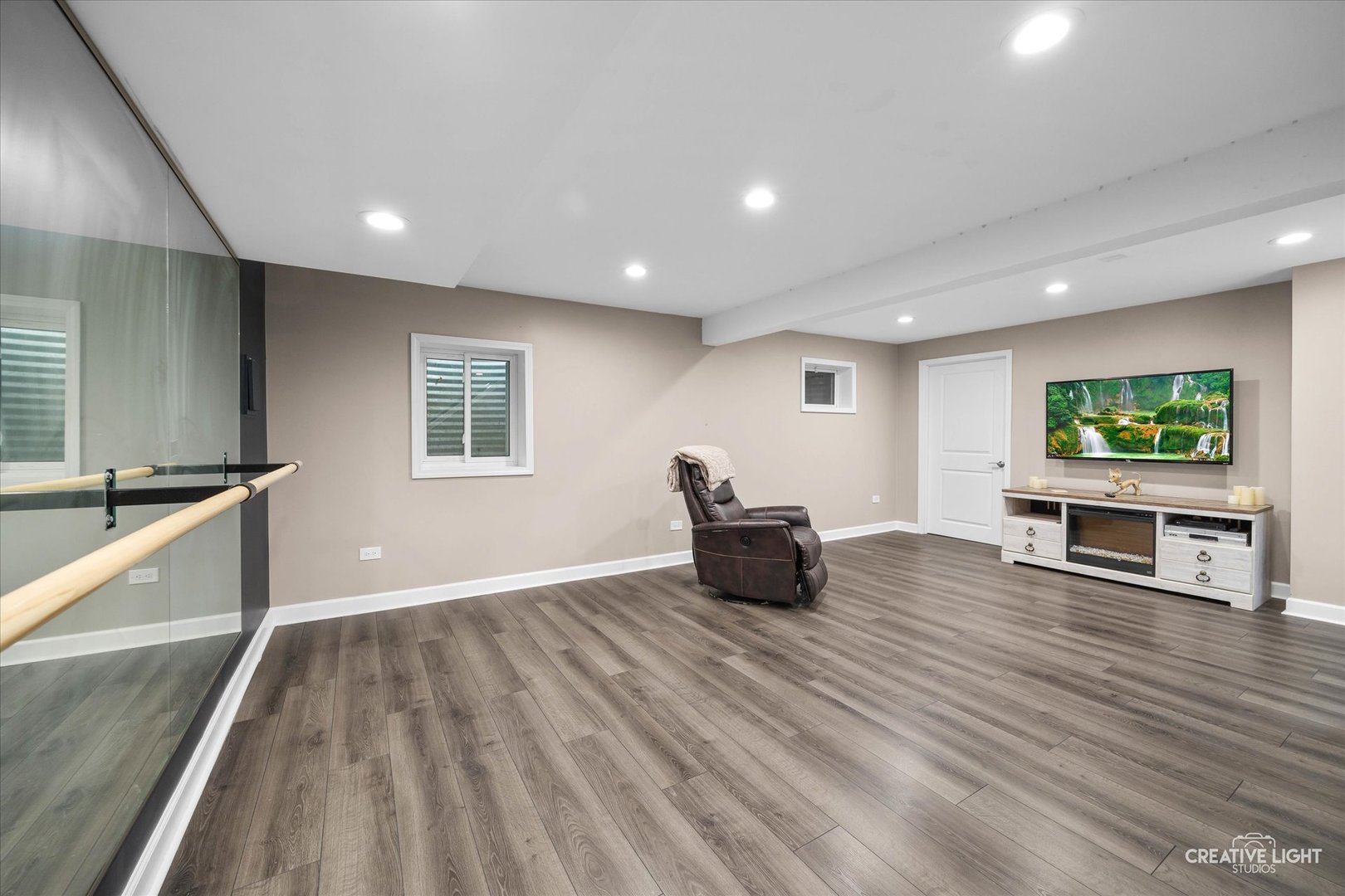 540 Waterford Drive, Oswego, IL 60543