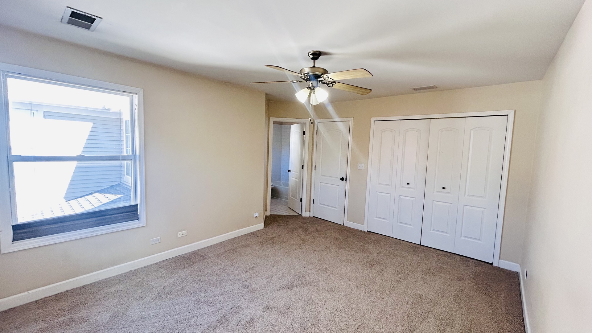 988 Sheridan Circle, Naperville, IL 60563