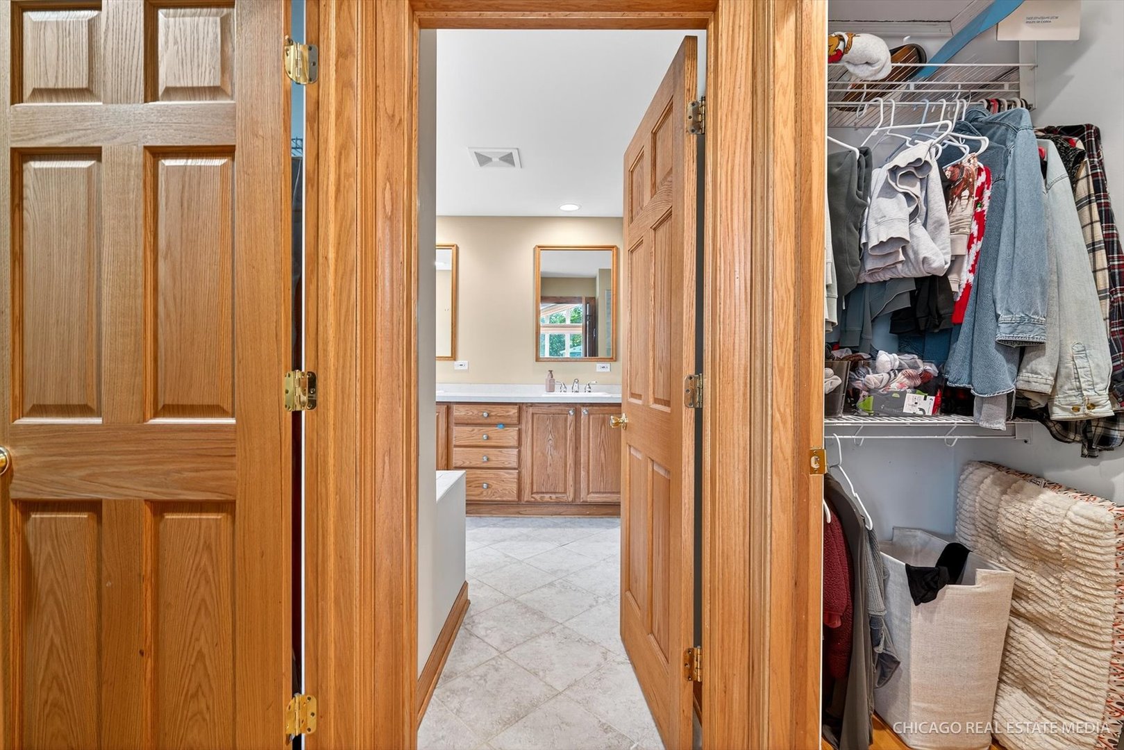 225 Elmwood Drive, Naperville, IL 60540