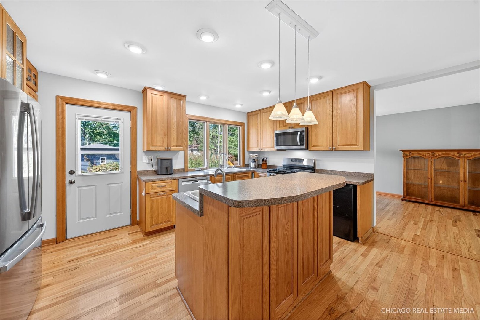 225 Elmwood Drive, Naperville, IL 60540
