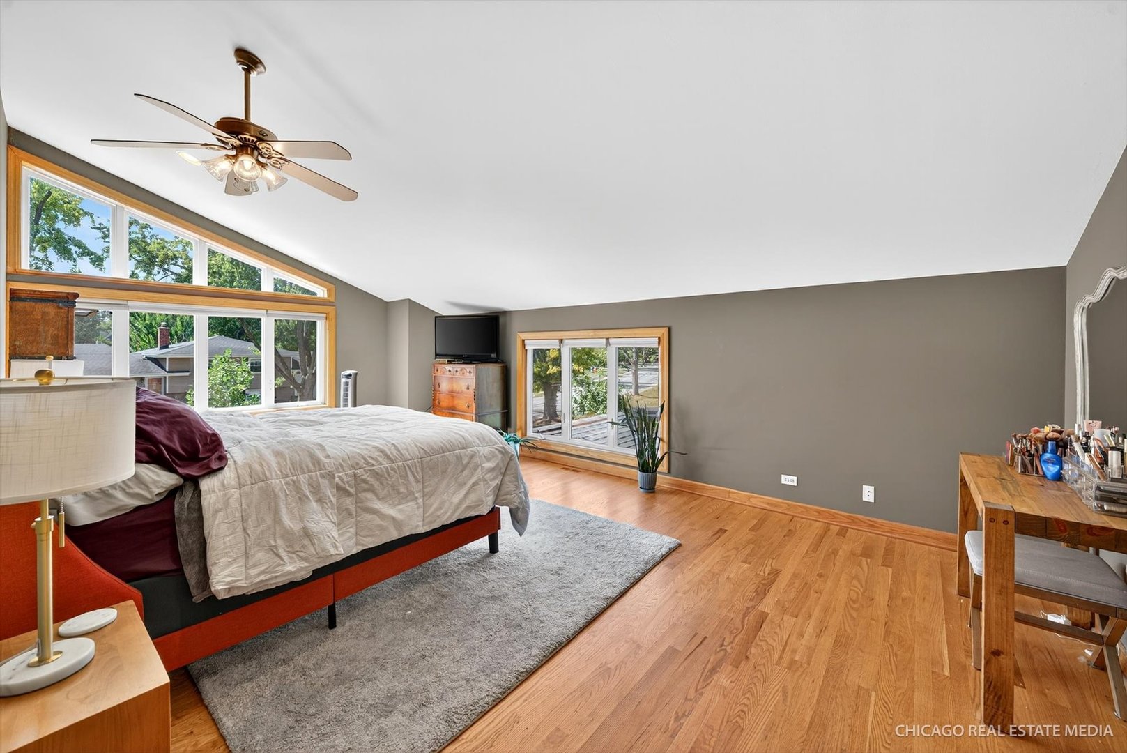 225 Elmwood Drive, Naperville, IL 60540