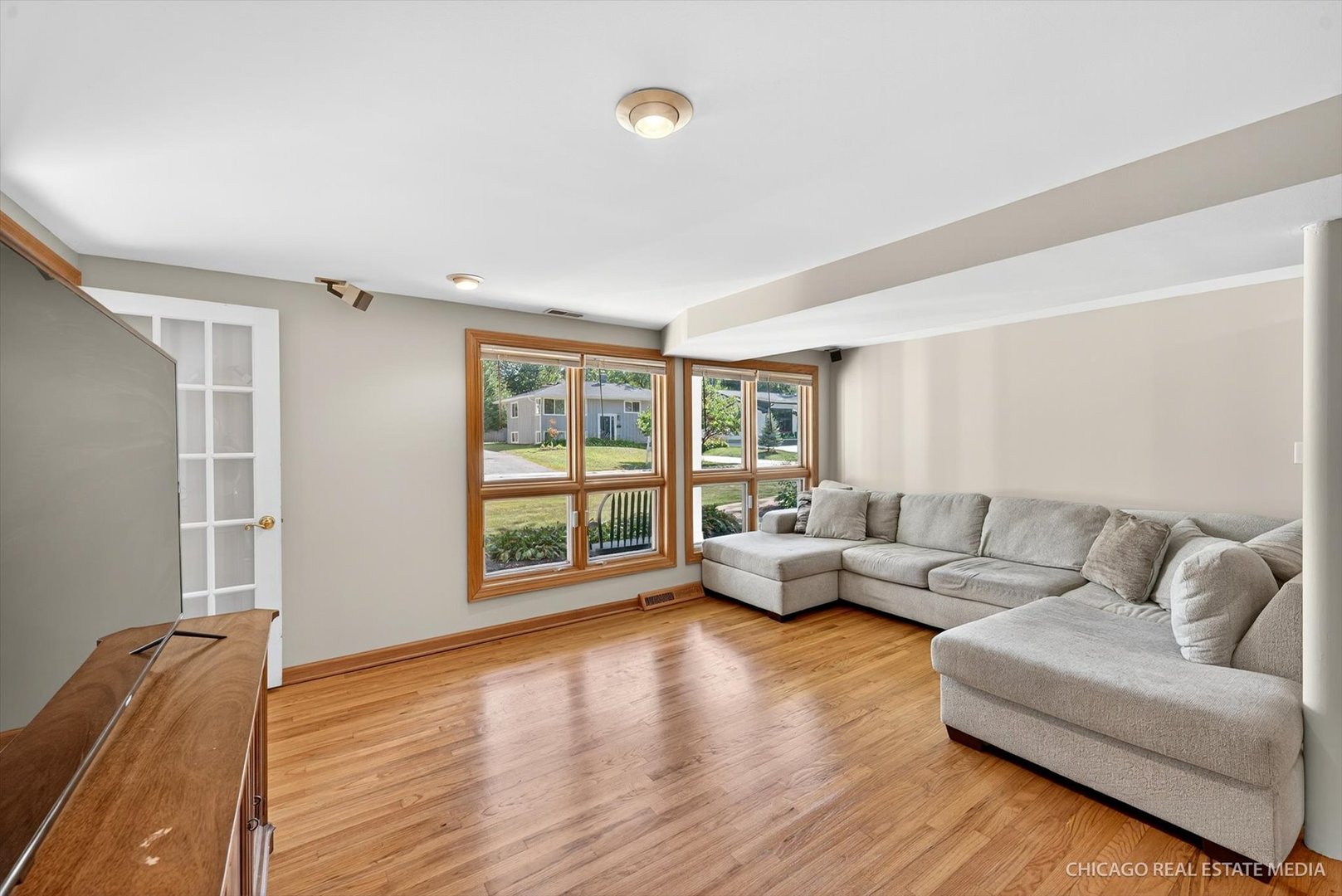 225 Elmwood Drive, Naperville, IL 60540