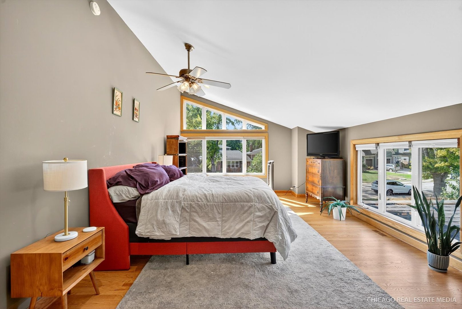 225 Elmwood Drive, Naperville, IL 60540