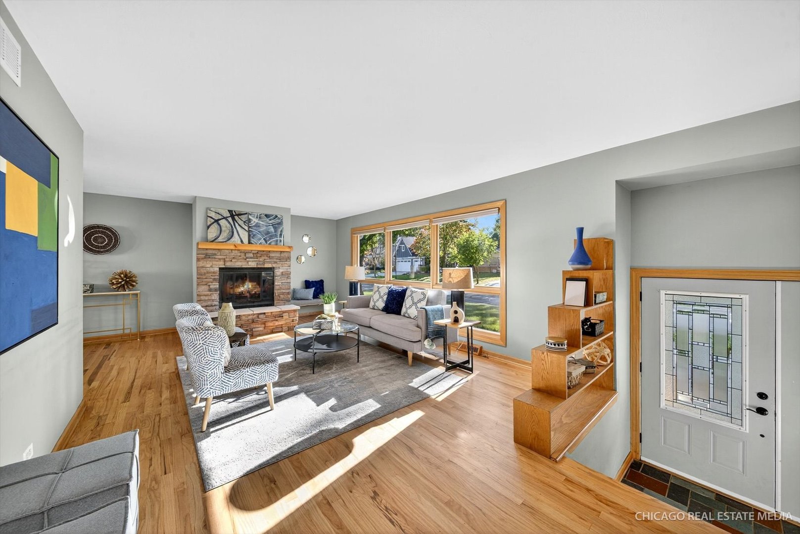 225 Elmwood Drive, Naperville, IL 60540