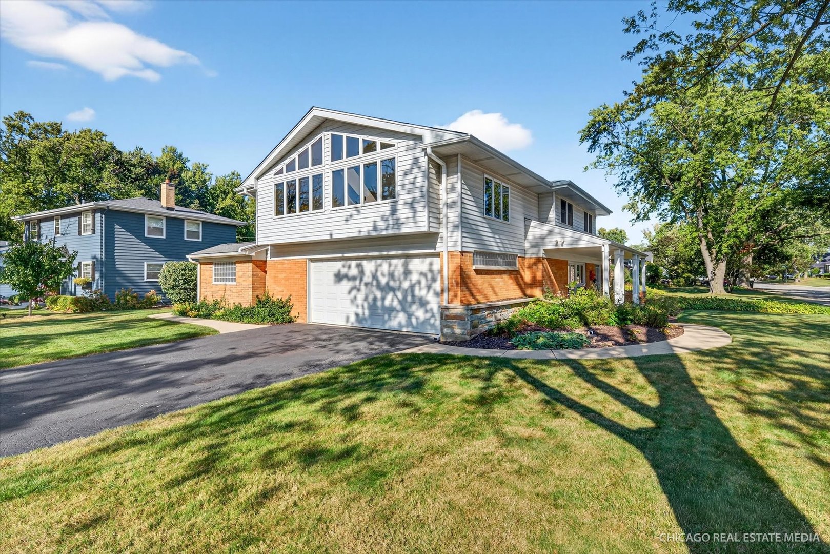 225 Elmwood Drive, Naperville, IL 60540