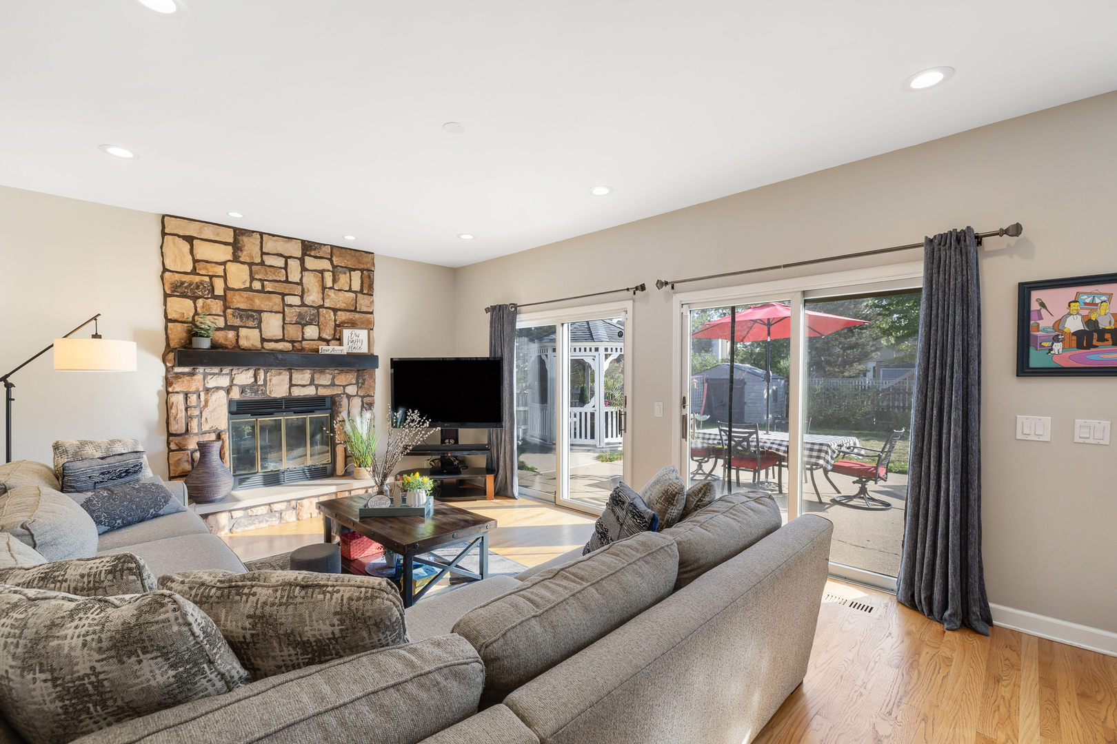 2317 Broadway Lane, Schaumburg, IL 60194