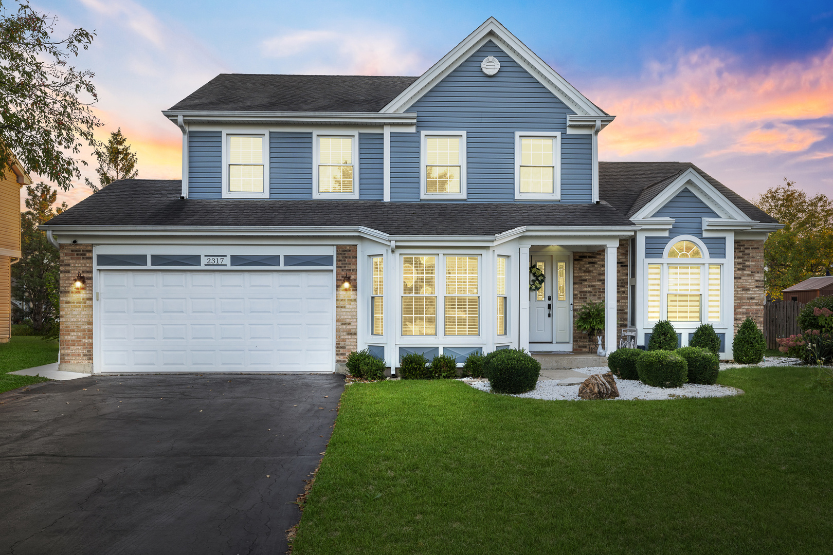 2317 Broadway Lane, Schaumburg, IL 60194