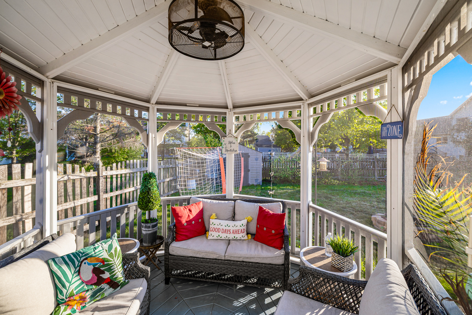 2317 Broadway Lane, Schaumburg, IL 60194