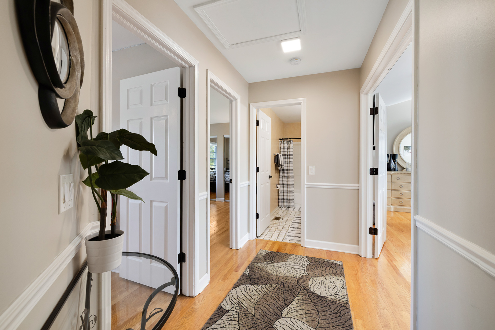 2317 Broadway Lane, Schaumburg, IL 60194