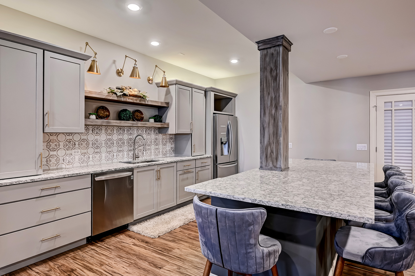 1137 N ITASCA Road, Addison, IL 60101