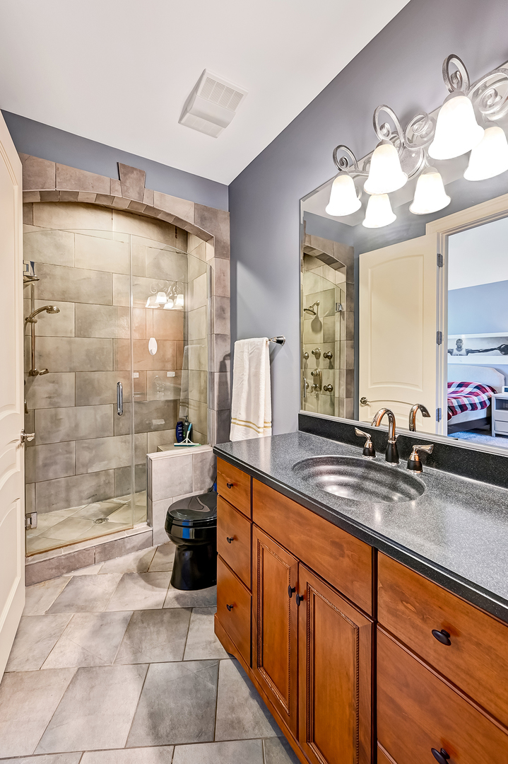 1137 N ITASCA Road, Addison, IL 60101