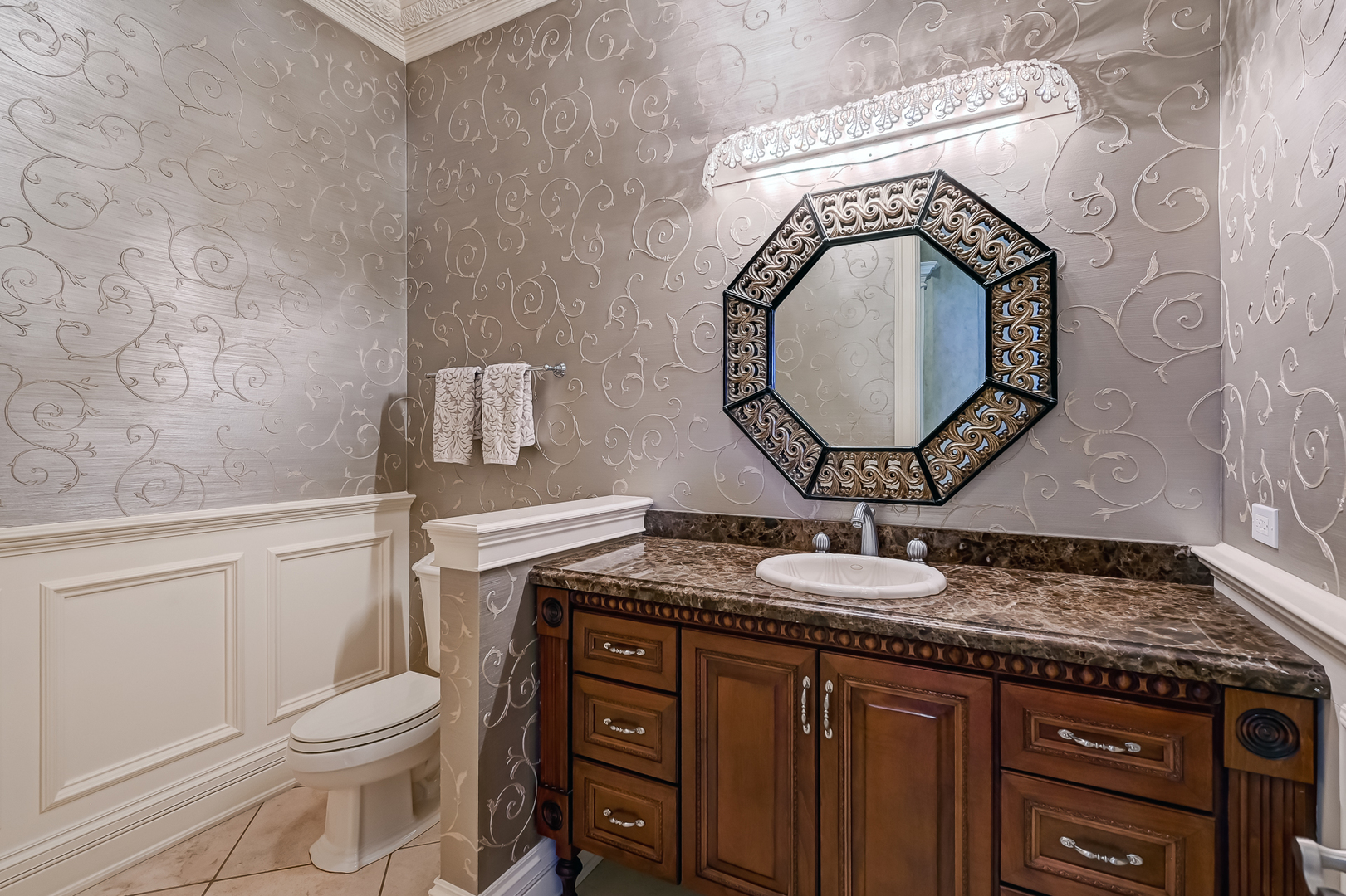 1137 N ITASCA Road, Addison, IL 60101